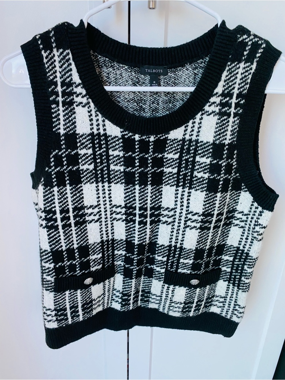 Talbots women’s medium shell sweater pullover black white plaid